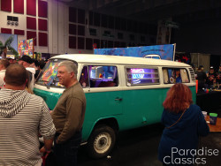 Bluegreen 1972 Volkswagen Bus