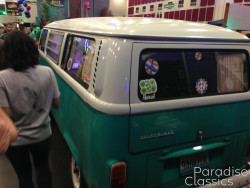 Bluegreen 1972 Volkswagen Bus